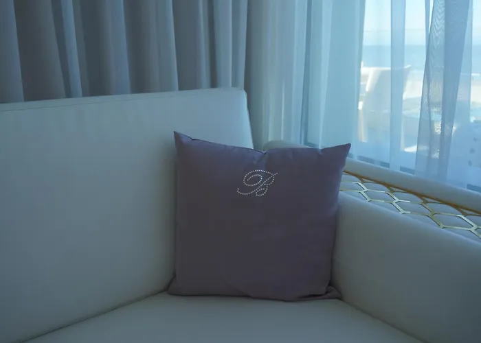 The Promenade Luxury Wellness Hotel