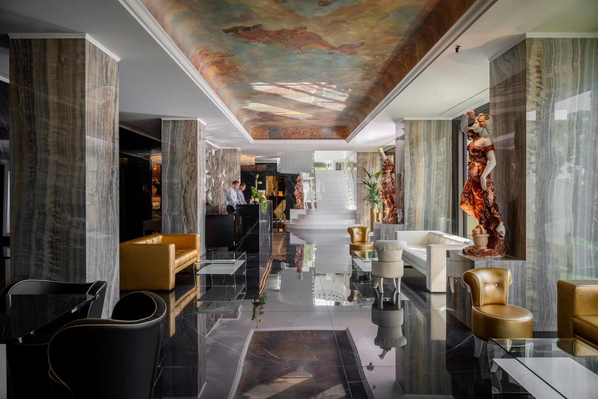 Hotel The Promenade Luxury Wellness Riccione