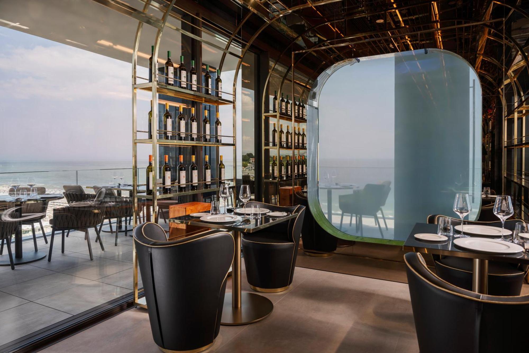The Promenade Luxury Wellness 5*