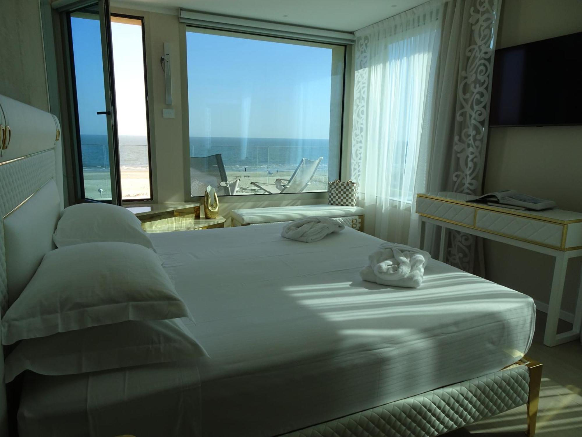 The Promenade Luxury Wellness